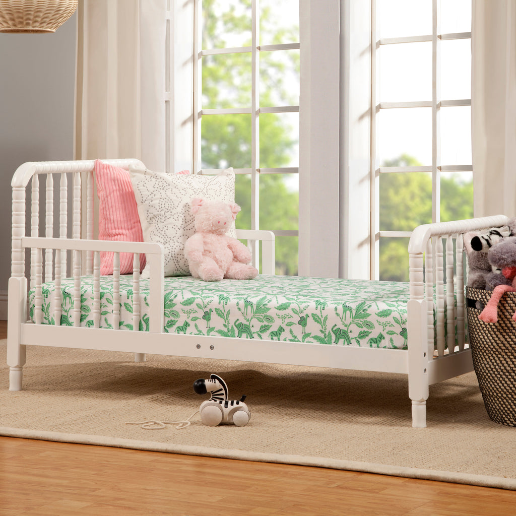 M7390W,Jenny Lind Toddler Bed In White Finish