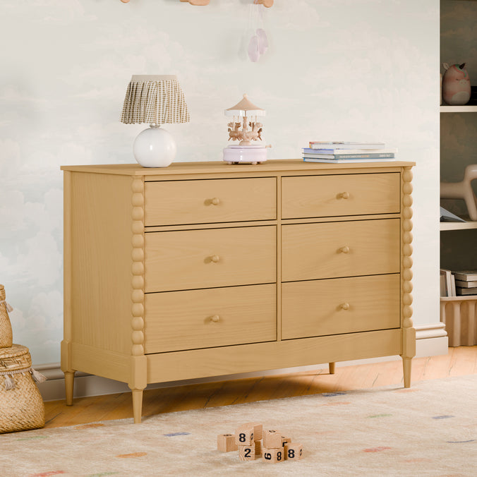 M33226HY,DaVinci,Lainey Bobbins 6-Drawer Dresser in Honey