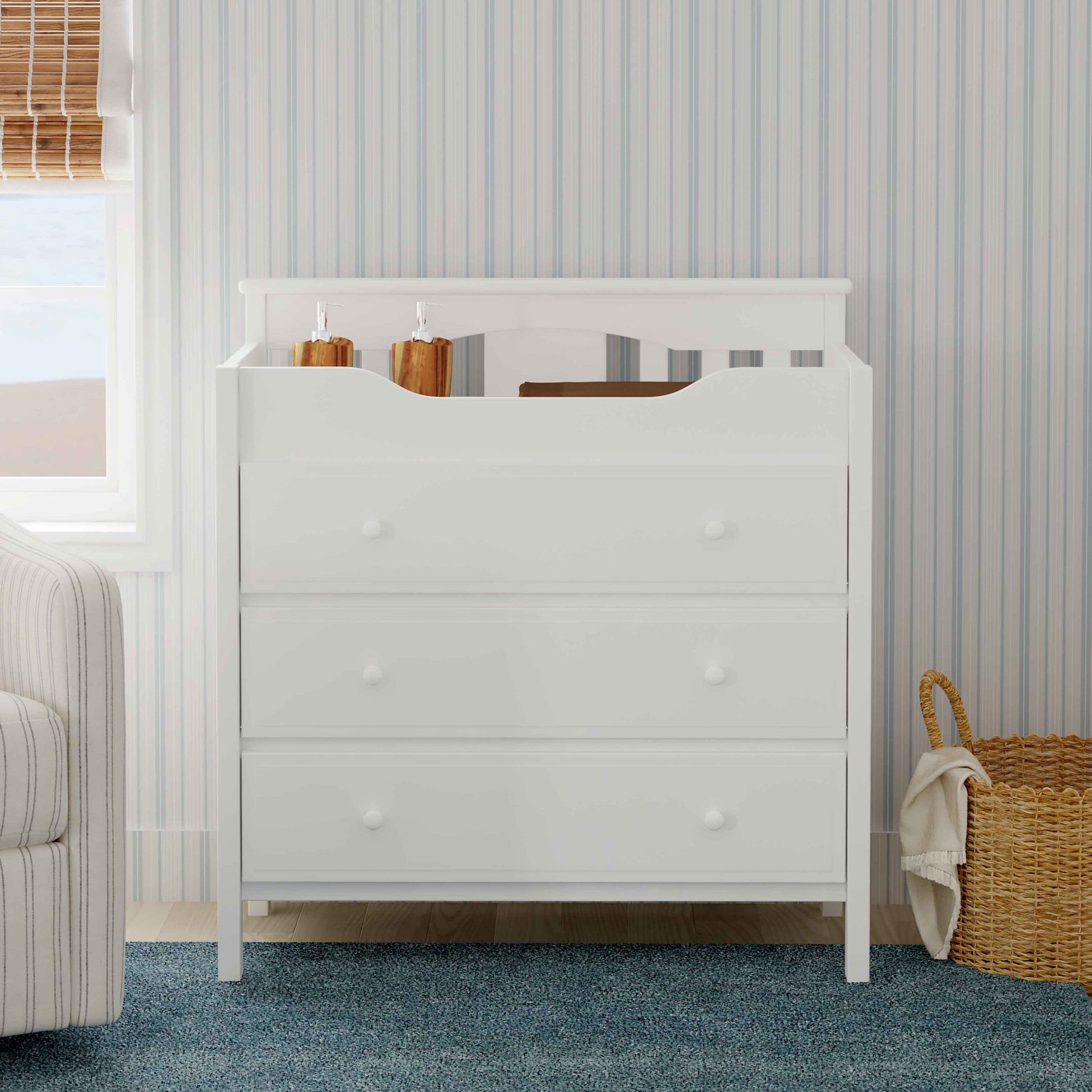 DaVinci Jayden 3-Drawer Changer Dresser Chestnut