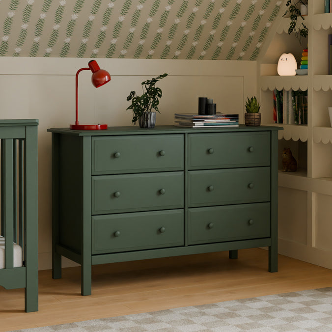 M5966FRGR,DaVinci,Hunter 6-Drawer Double Wide Dresser in Forest Green