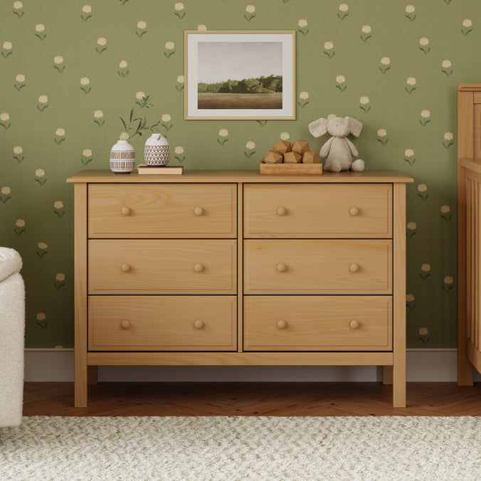 M5966HY,DaVinci,Hunter 6-Drawer Double Wide Dresser in Honey
