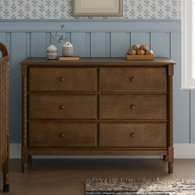 M7326L,DaVinci,Jenny Lind Spindle 6-Drawer Dresser in Walnut