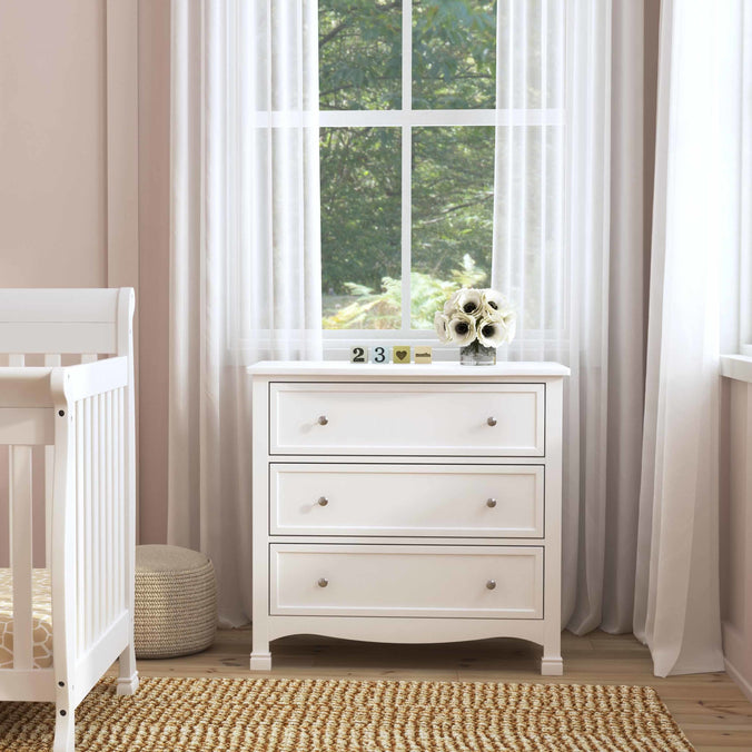 M5523W,DaVinci,Kalani 3-Drawer Dresser in White Finish