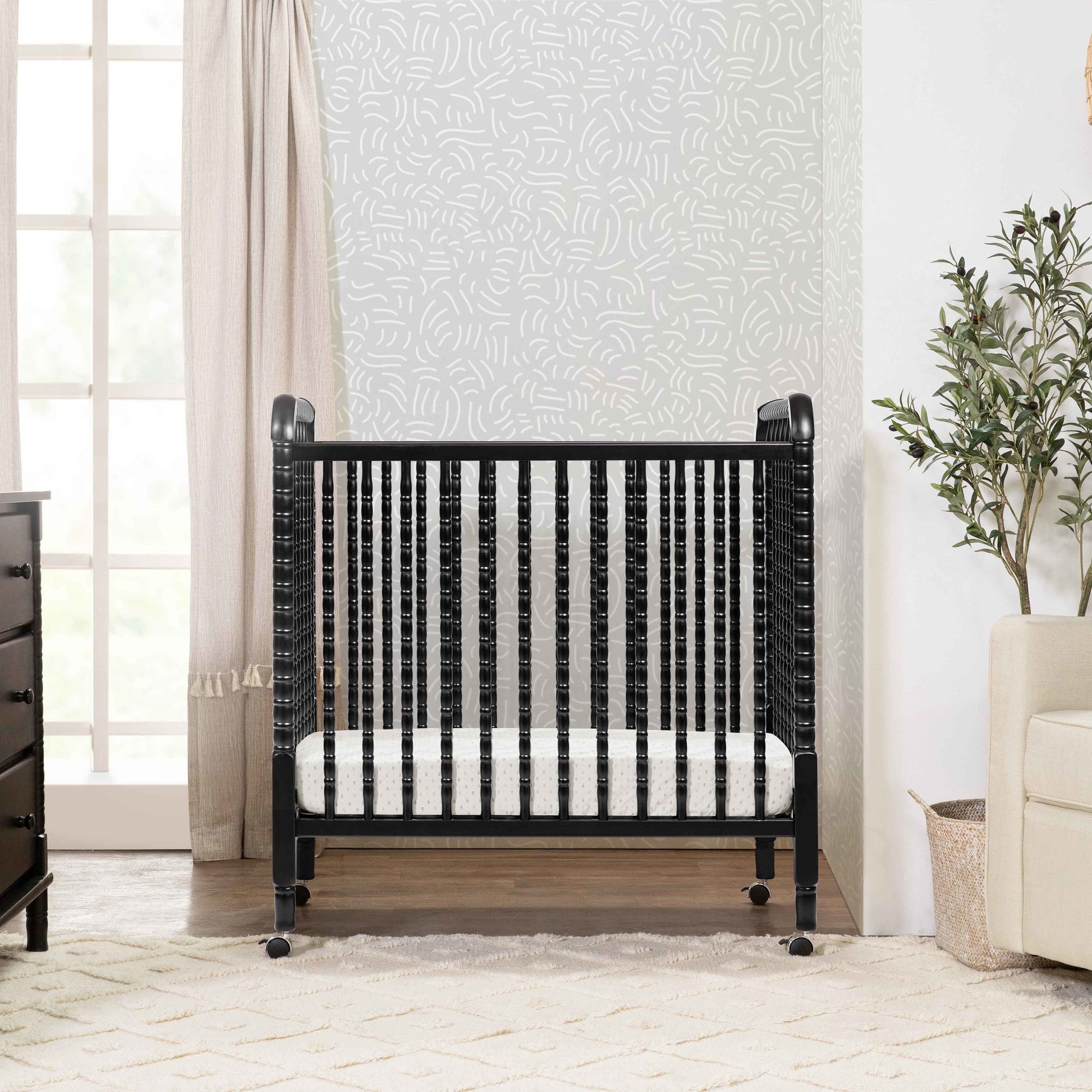 M7398E,DaVinci,Jenny Lind 3-in-1 Convertible Mini Crib in Ebony