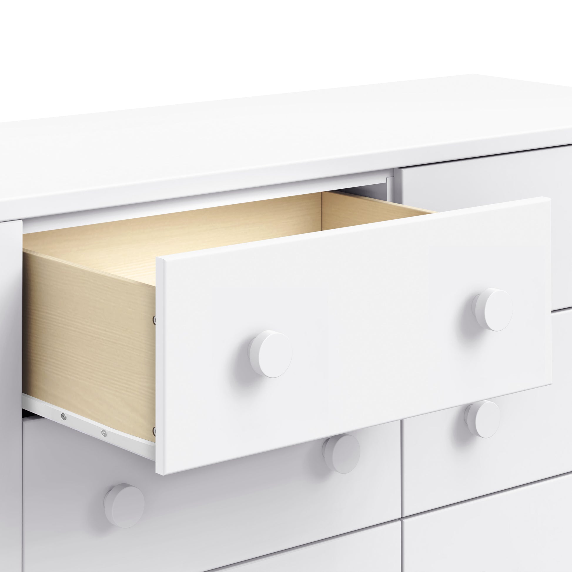 M27826W,Sammy Scallop 6-Drawer Dresser in White