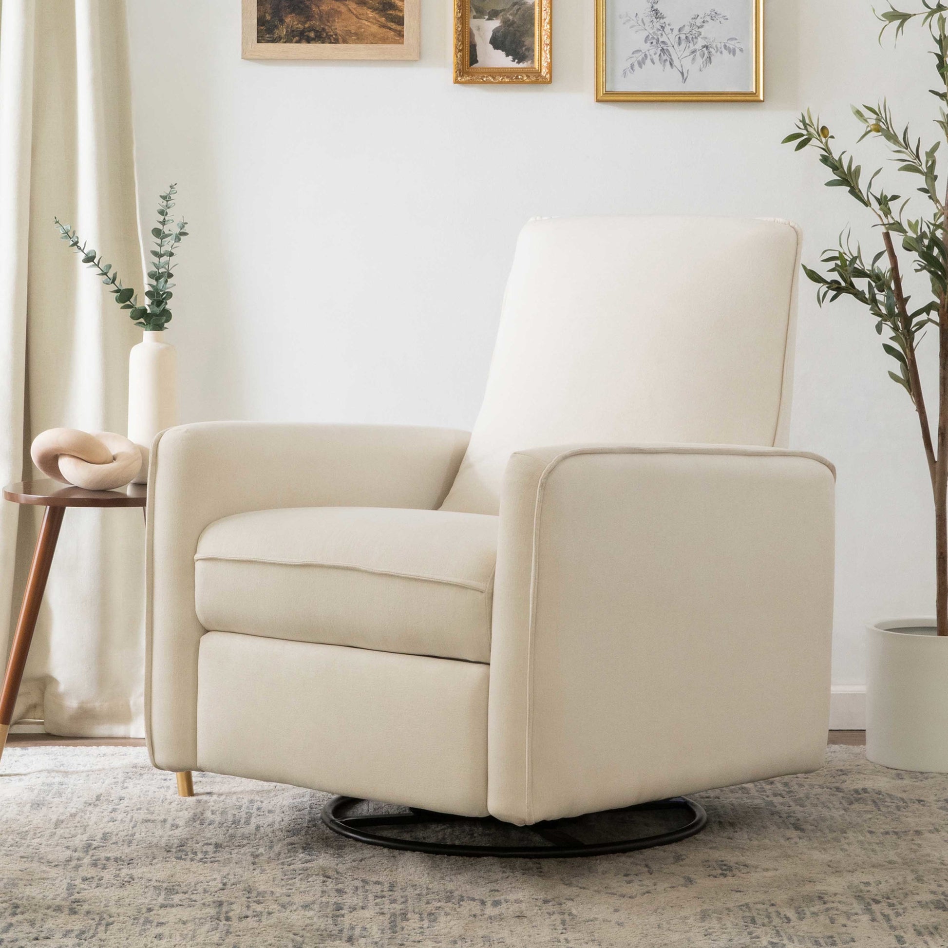 M19387PCMEW,DaVinci,Penny Swivel Recliner in Performance Cream Eco-Weave