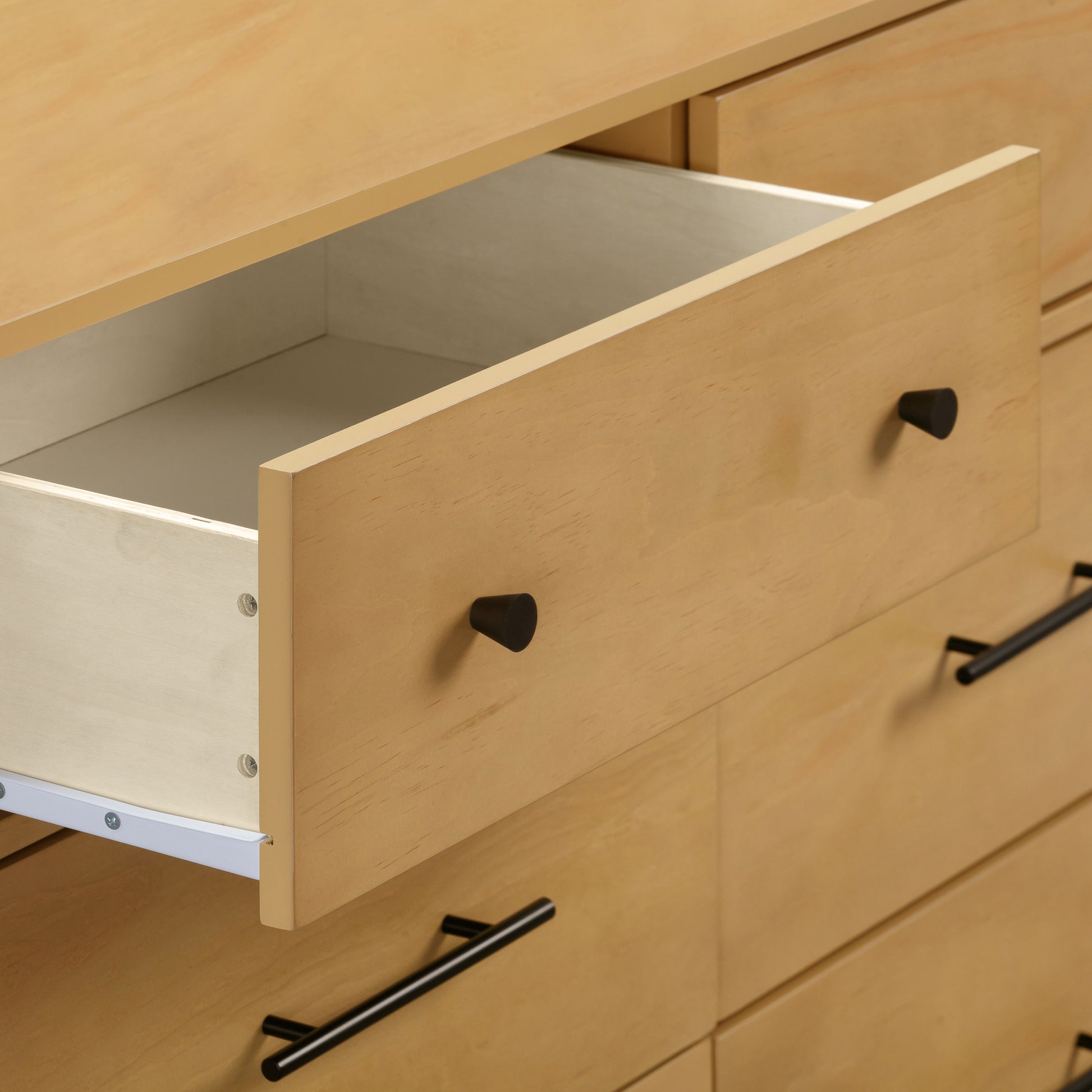 M22526HY,DaVinci,Otto 6-Drawer Dresser in Honey