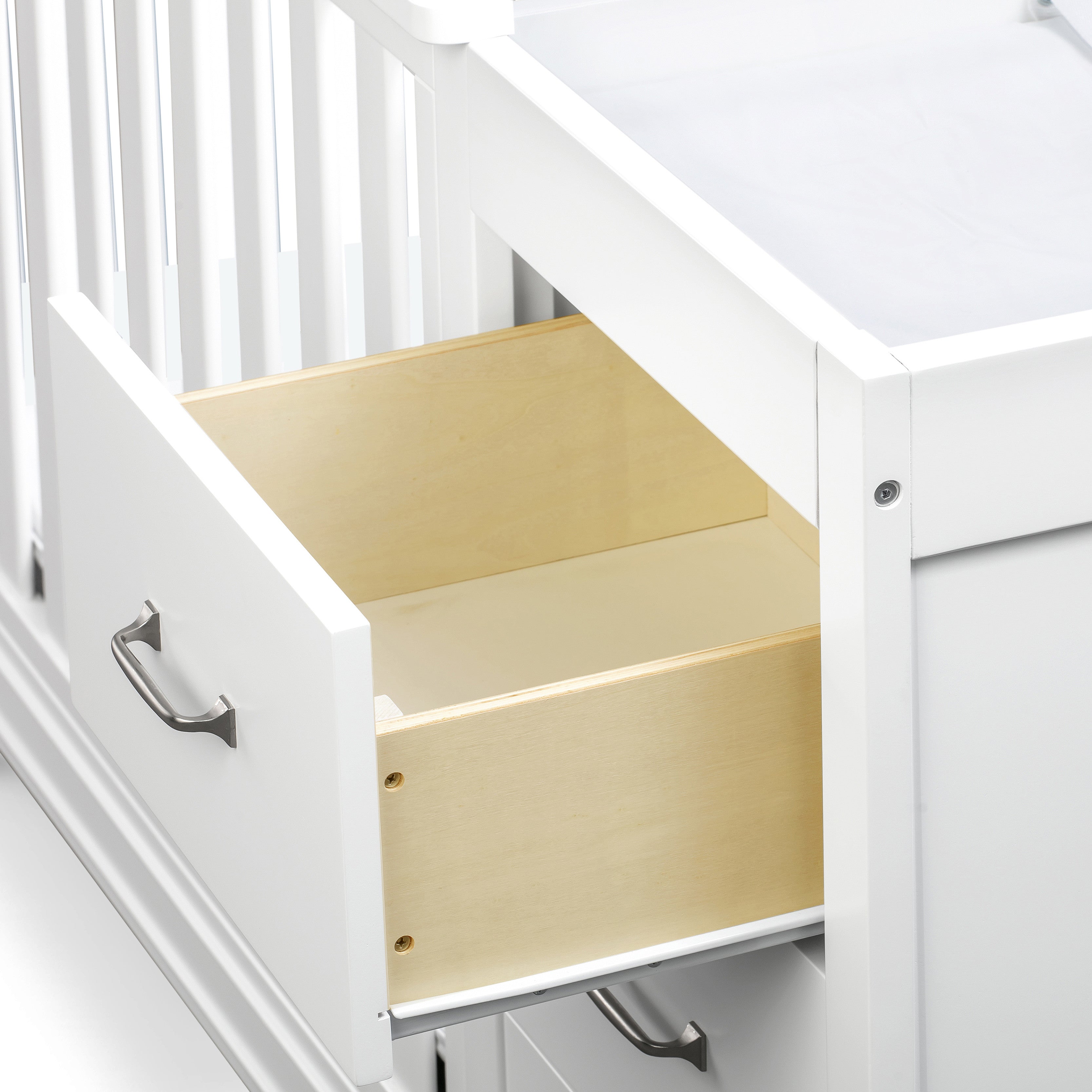 Mini crib changing table combo best sale