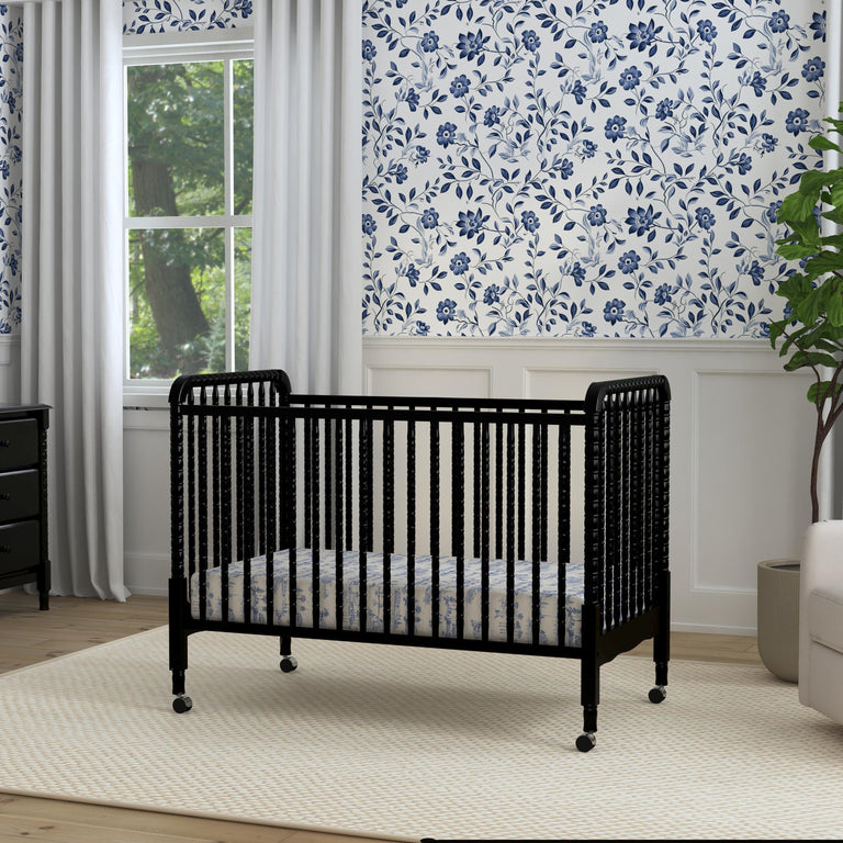 Jenny Lind 3-in-1 Convertible Crib