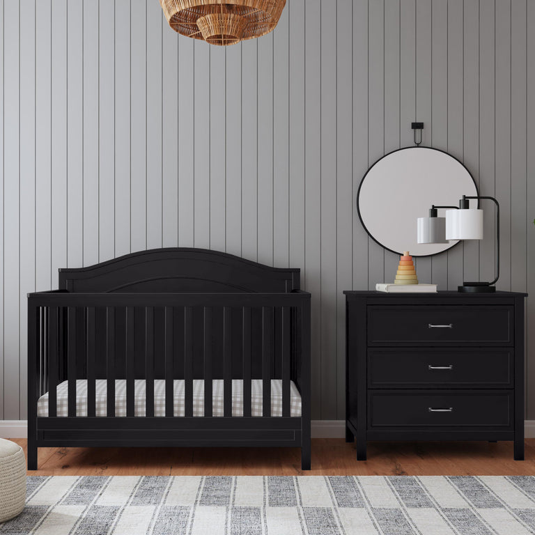 Charlie 4-in-1 Convertible Crib