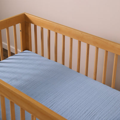 Crib Sheet in GOTS Certified Organic Muslin Cotton
