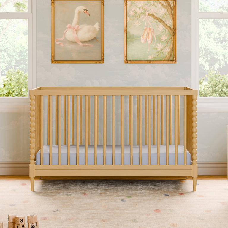 Lainey Bobbins 3-in-1 Convertible Crib