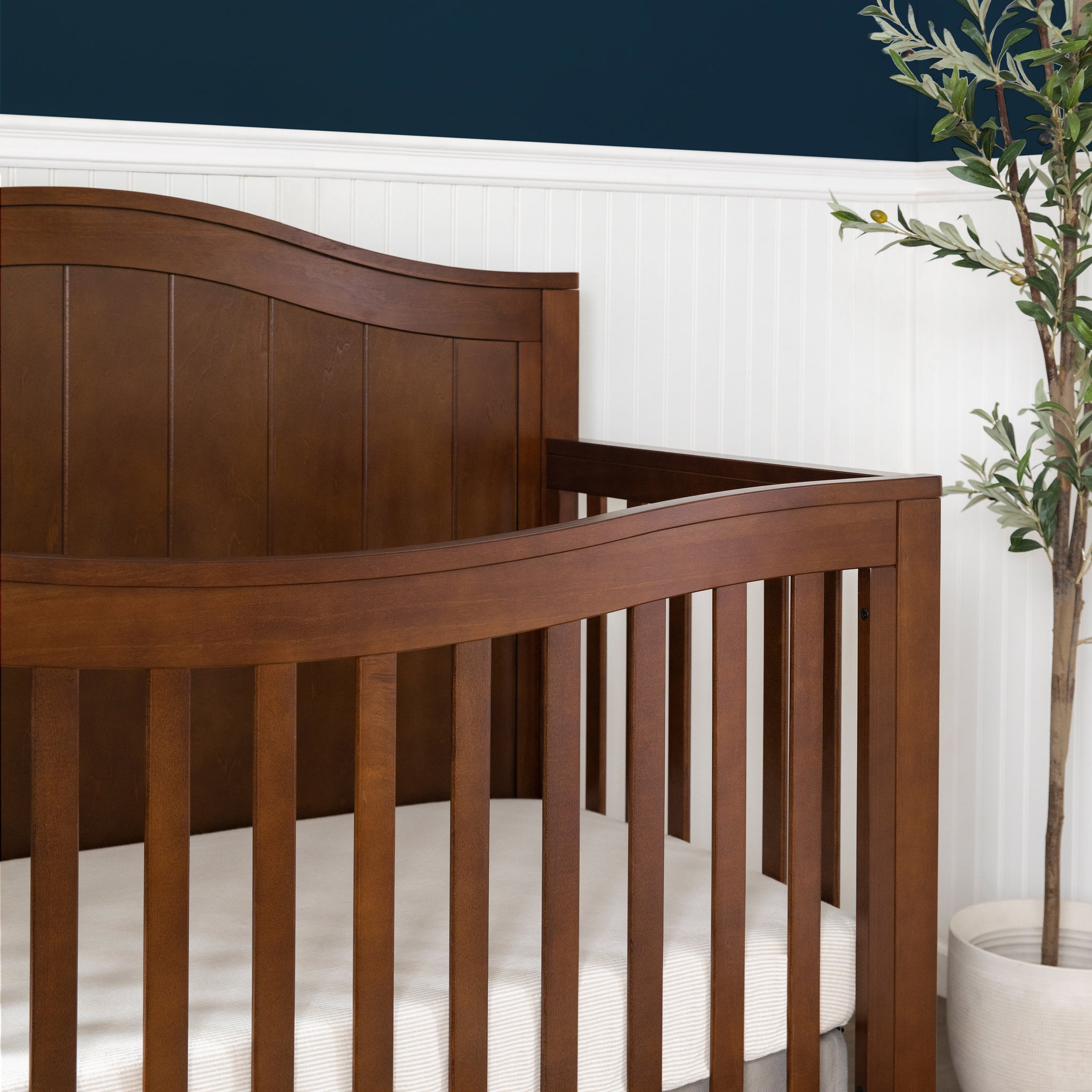 DaVinci Aspen 4in1 Convertible Crib DaVinci Baby