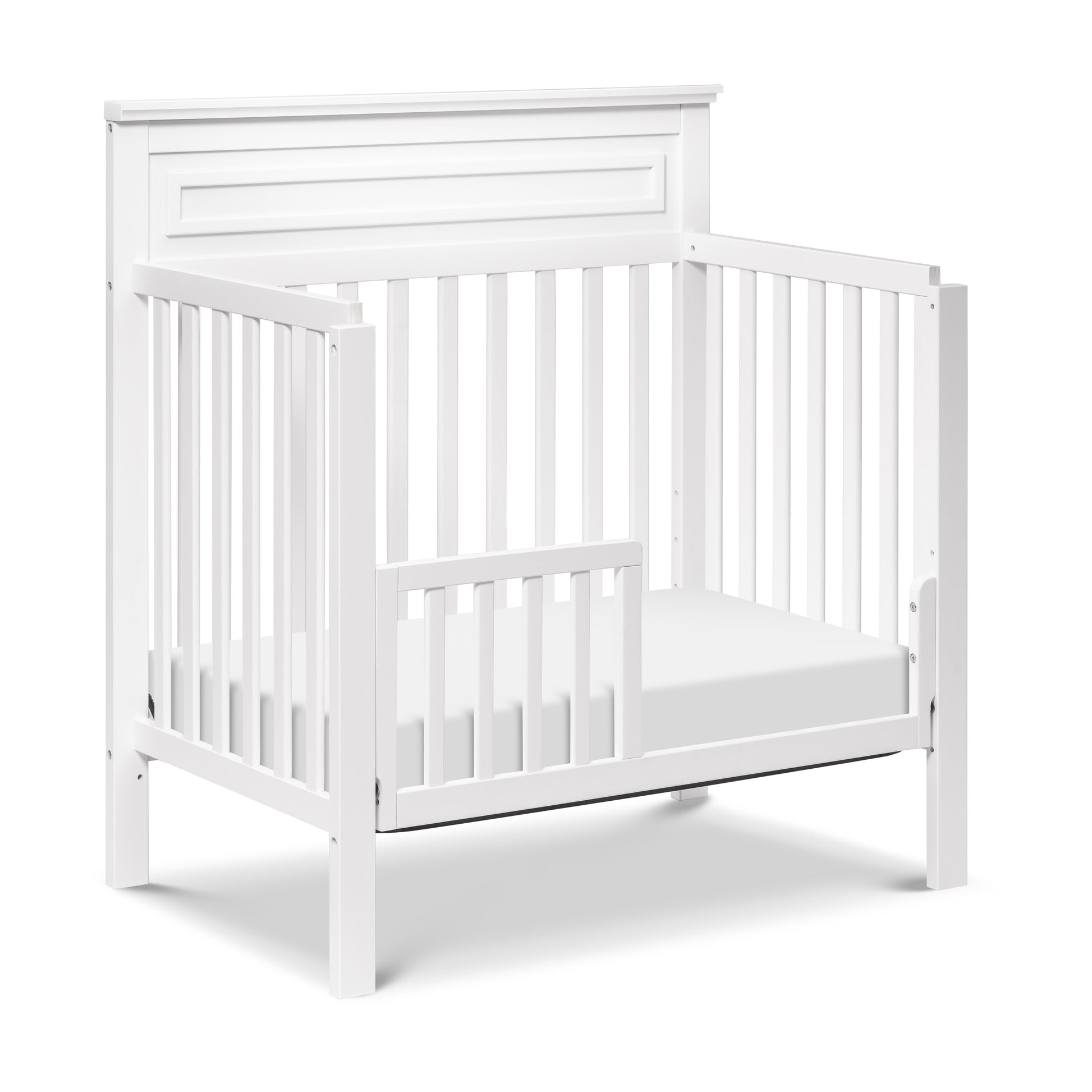 M4398W,Autumn 4-in-1 Convertible Mini Crib in White