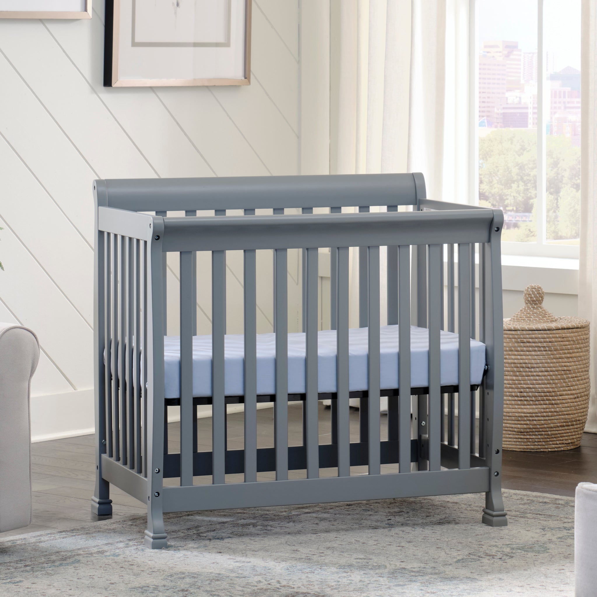 Kalani 4-in-1 Convertible Mini Crib – DaVinci Baby